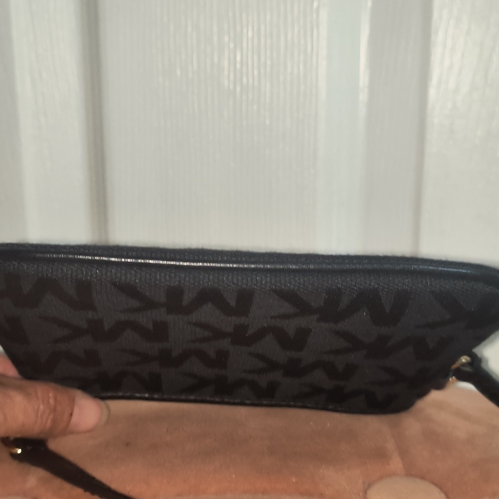 Michael Kors Black Signature Canvas Wristlet - Picture 7 of 7